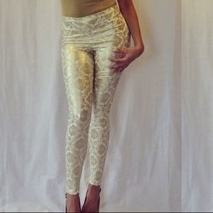 White Pants with Demask Print
